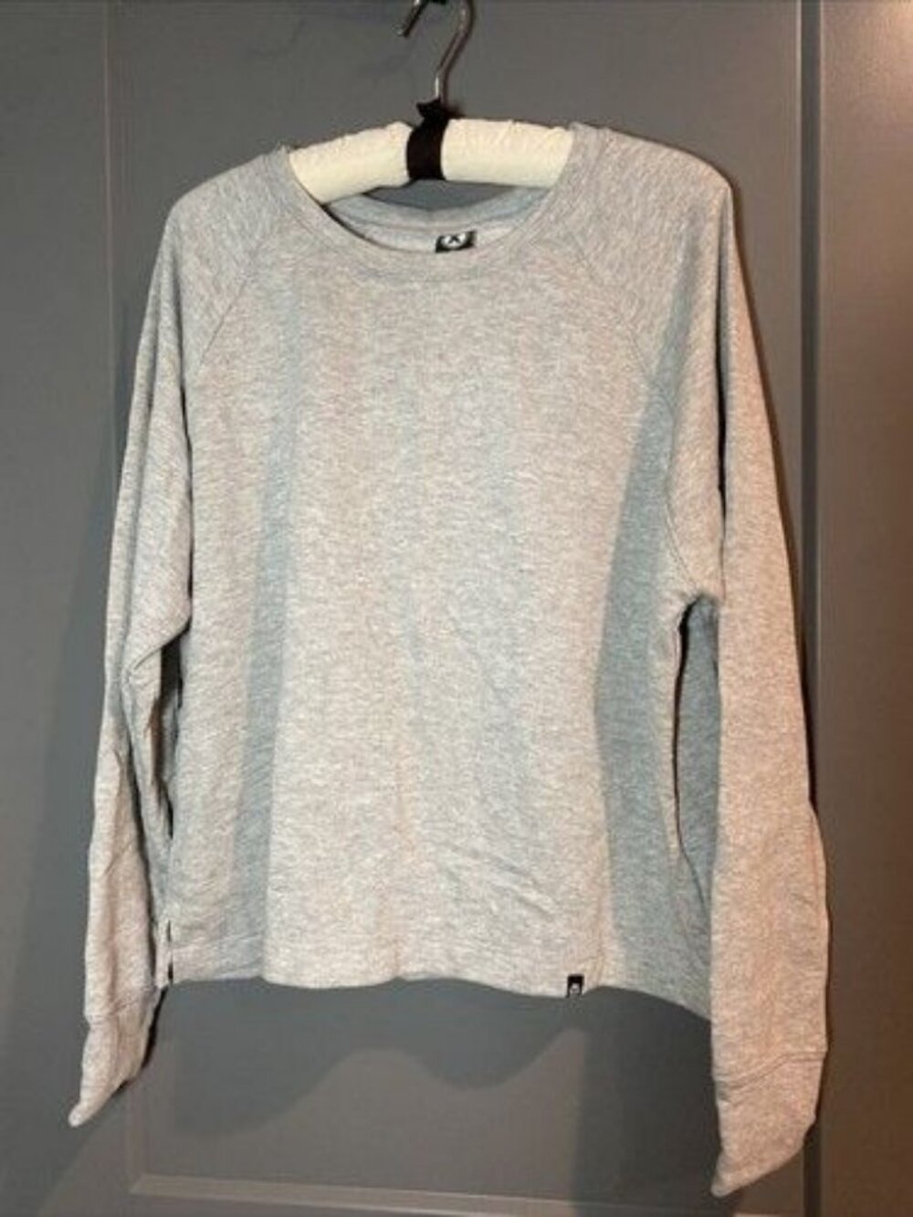 Women's Heather Grey Cozy Raglan Sleeve Sweatshirt Size XS Circle X
